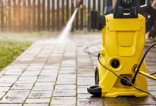 Best Pool Deck Cleaning  in Miami Springs, FL